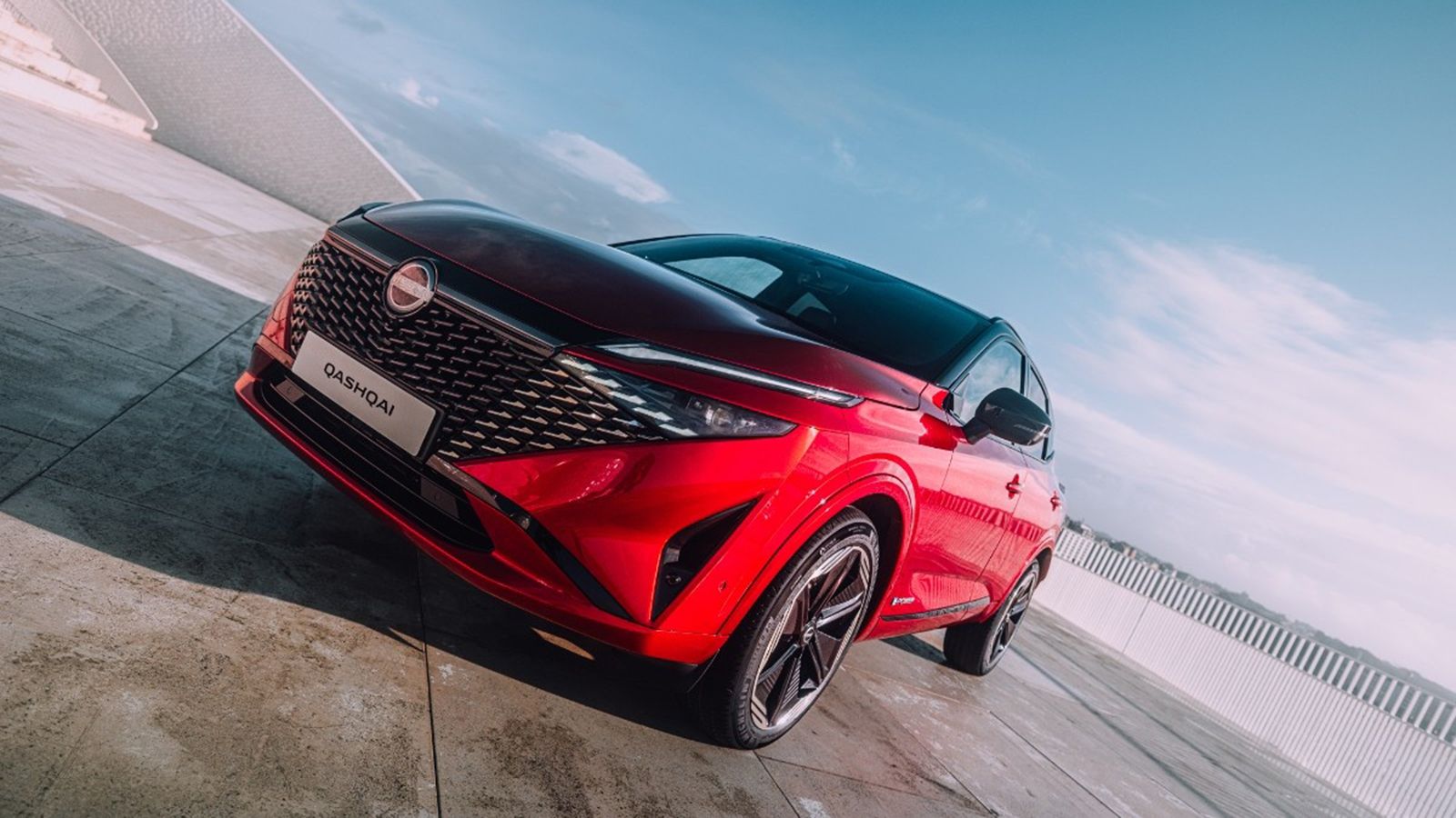 Nissan Juke και Nissan Qashqai: Σε κόκκινο χρώμα για τη γιορτή του Αγ. Βαλεντίνου
